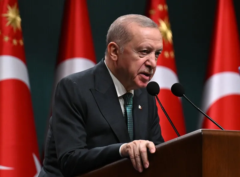 baskan-erdogan-tartismalara-son-noktayi-koydu-erken-ya-da-ara-secim-gundemimizde-yok-1775495061235.jpeg Başkan Erdoğan tartışmalara son noktayı koydu: Erken ya da ara seçim gündemimizde yok-9