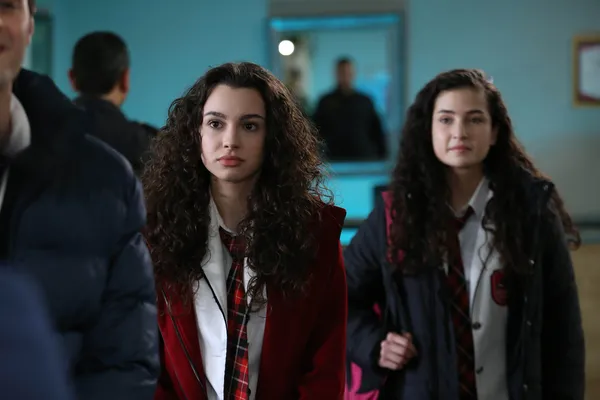 kardeslerim-85-bolumde-sasirtici-gelismeler-sengulden-aylaya-bilincsiz-hamle-iste-yeni-bolumden-ipuclari-ve-go-1680798067263.jpg Kardeşlerim 85. bölümde şaşırtıcı gelişmeler: Şengül’den Ayla’ya bilinçsiz hamle! İşte yeni bölümden ipuçları ve görüntüler...-4