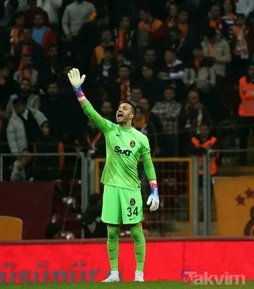 Galatasaray’da eski eldiven geri dönüyor!