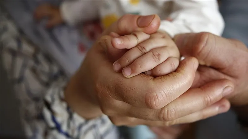 cocuklar-icin-dogal-ve-guvenli-soguk-alginligi-ilaci-zipkin-gibi-24-saatte-ayaga-kaldiriyor-1732114771386.jpg Zıpkın gibi 24 saatte ayağa kaldırıyor: Çocuklar için doğal ve güvenli soğuk algınlığı ilacı!-3