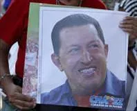 Hugo Chavez üzdü