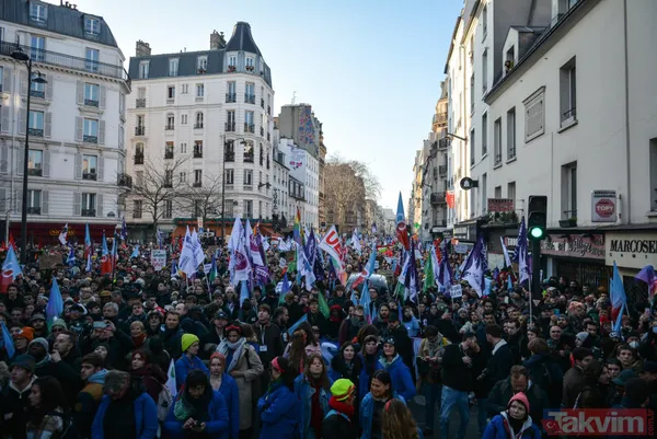 Paris yangın yeri! Fransa'daki 'emeklilik' reformu gösterilerinde gençler de sahnede: Macron'a tepki büyük - 13
