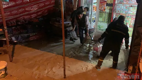 İstanbul Başakşehir'de İSKİ deposundan su taştı! İki ev ve bir markette hasar... - 23