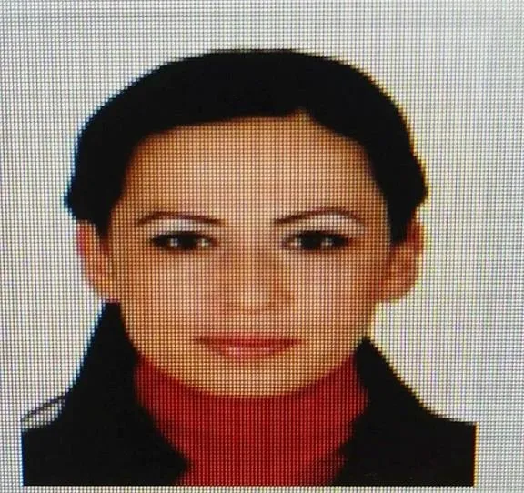 kadikoyde-fatma-duygu-ozkan-4kattan-yere-cakildi-gorgu-taniklari-camdan-atildi-dedi-avukat-gozaltina-alindi-1692111309889.jpeg Kadıköy'de Fatma Duygu Özkan 4.kattan yere çakıldı! Görgü tanıkları “Camdan atıldı” dedi, avukat gözaltına alındı-6