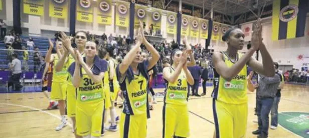 Fenerbahçe, G.Saray’ı adeta darmadağın etti