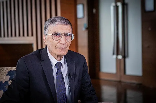 Nobel ödüllü Aziz Sancar müjdeyi verdi:" Türkiye'ye gelmeden bir gün önce çok yeni bir şey keşfettik"