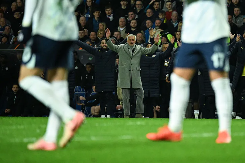 Fenerbahçe'den sürpriz transfer! Geleceğin yıldız golcüsü listede - 6