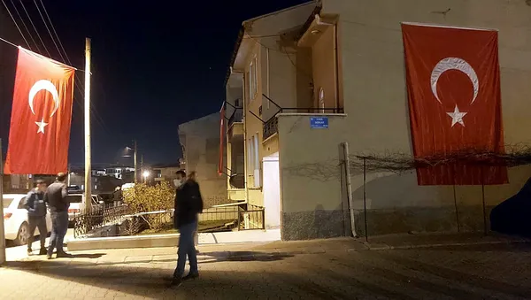 Bitlis'teki helikopter kazasında şehit olan Şükrü Karadirek’in 3 ay önce oğlu dünyaya geldi - 5