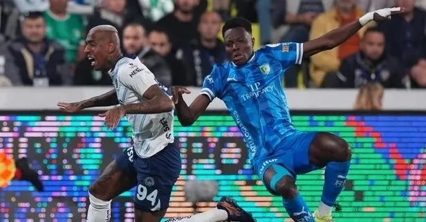 Anderson Talisca'dan ilk penaltı golü!