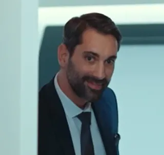 sadakatsiz-kadir-kimdir-gercek-adi-ne-sadakatsiz-kadiri-canlandiran-oyuncu-kim-1634761809993.png Sadakatsiz Kadir kimdir, gerçek adı ne? Sadakatsiz Kadir'i canlandıran oyuncu kim?-2