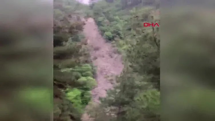 Amasya Taşova heyelan anı kamerada