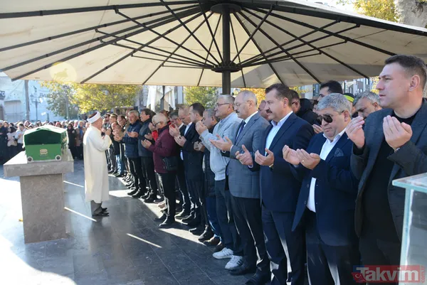 Pendik'te skuter ile TIR'ın altında kalan Ecem Sultan Çamlı hakkında yürek yakan detay! 12 yaşında dünya ikincisi olmuş - 11