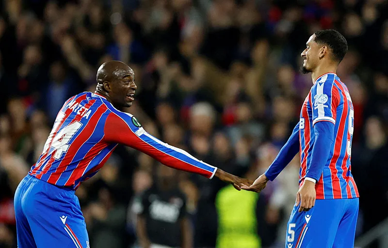 Fenerbahçe'den tarihe geçecek dev transfer! Rekor ve iki imza yolda - 17