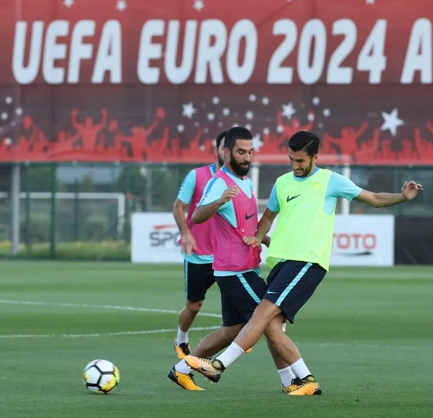 Lucescu ilk 11'i belirledi! Oğuzhan oynayacak mı?-2