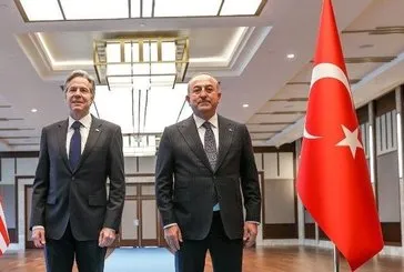 Bakan Mevlüt Çavuşoğlu’na ABD’li mevkidaşından tebrik!