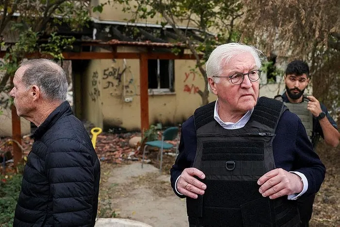 Katil İsrail’e destek veren Alman lidere protokol krizi şoku: Dakikalarca kapıda bekletildi