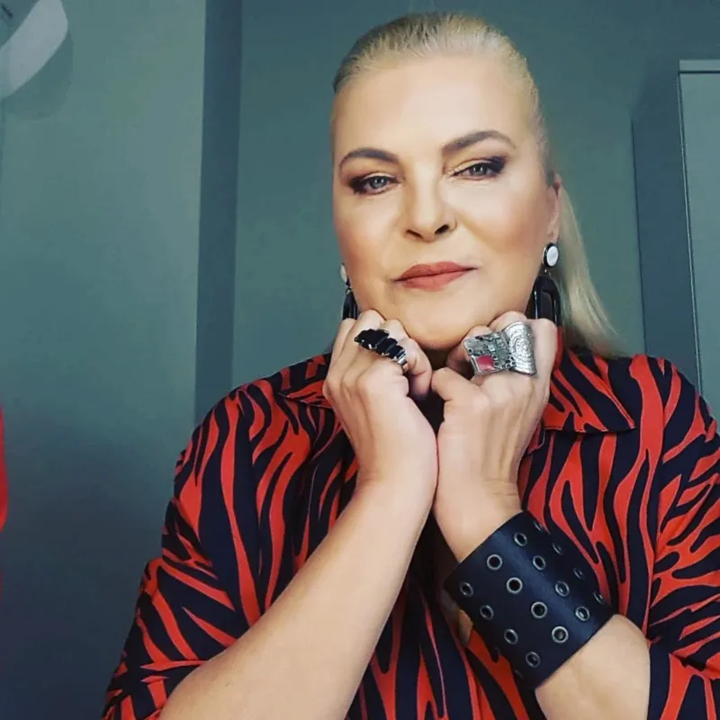 hastaneye-kaldirildi-denilmisti-nurseli-idiz-sessizligini-bozdu-iste-gercek-1771047864491.jpg Hastaneye kaldırıldı denilmişti! Nurseli İdiz sessizliğini bozdu: İşte gerçek-4