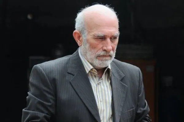 halil-kumova-kimdir-kac-yasindaydi-nereli-halil-kumova-oynadigi-filmler-diziler-1599719696589.jpg Halil Kumova kimdir, kaç yaşındaydı, nereli? Halil Kumova oynadığı filmler diziler!-4