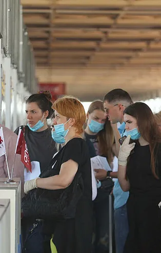 Kısıtlama kalktı, turizmin başkentine akın başladı! Bir günde 80 uçak