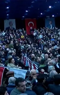 CHP İstanbul Kongresi'nde kavga çıktı!