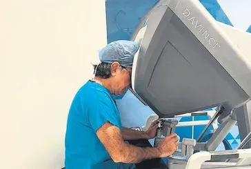 Türk tıbbı için tarihi gurur! Prof. Dr. Oktar Asoğlu İngiltere'de canlı kanser ameliyatı yapacak