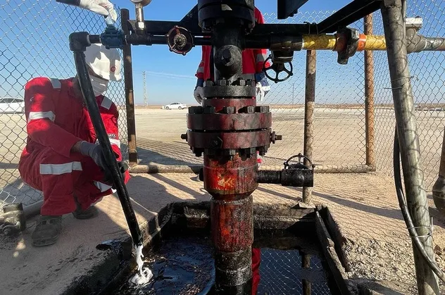 Türkiye-Suriye sınırında petrol denizi: Beş şehir için arama izni verildi!