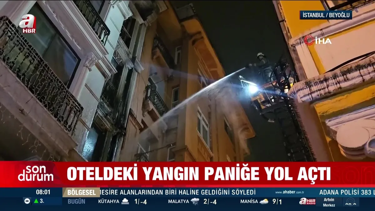 Beyoğlu'nda korkutan otel yangını