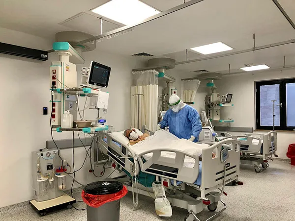 son-dakika-halk-arasindaki-zararli-geliyor-soylentisi-nedeniyle-favipiravir-ilacini-kullanmayi-birakan-koronavirus-hastalari-yogun-bakima-kaldiriliyor-1607667193032.jpg SON DAKİKA: Halk arasındaki zararlı geliyor söylentisi nedeniyle favipiravir ilacını kullanmayı bırakan koronavirüs hastaları yoğun bakıma kaldırılıyor-4