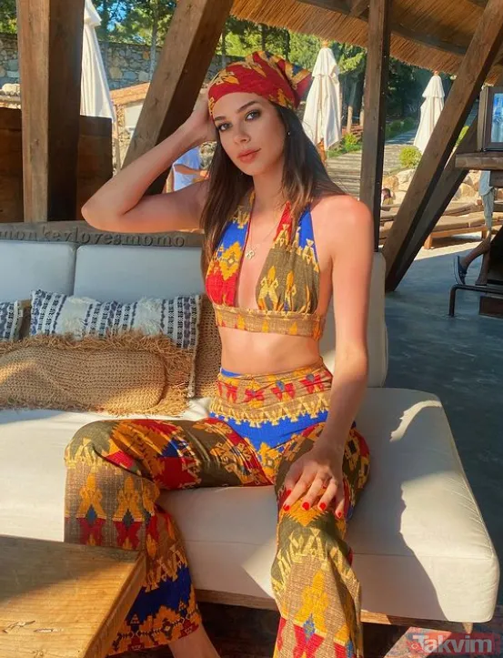 Defne Samyeli'nin kızı Deren Talu bikinili kareleriyle ortalığı kasıp kavurmuştu! Bu kez sevgilisi ile aşka geldi Baran Tınaz ile plajda... - 3