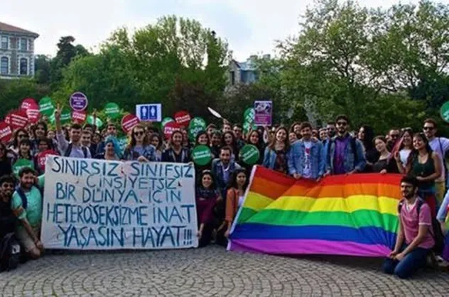 Boğaziçi Üniversitesi'nde LGBT skandalı! İstiklal Marşı'yla dalga geçtiler