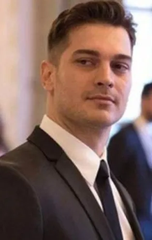 Çağatay Ulusoy'dan kârlı yatırım! 100 bin liralık İngiliz tayı satın aldı...