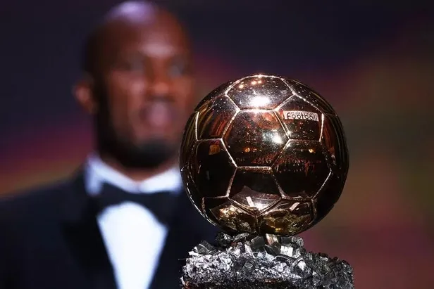 ballon-dor-odulu-ne-ballon-dor-odulu-altin-mi-kac-para-2022-ballon-dor-degeri-ne-kadar-fiyati-ve-ozellikleri-1666014317668.jpeg BALLON D'OR ÖDÜLÜ NE? Ballon d'Or ödülü altın mı, KAÇ PARA? 2022 Ballon d'Or değeri ne kadar? Fiyatı, ağırlığı ve özellikleri...-2