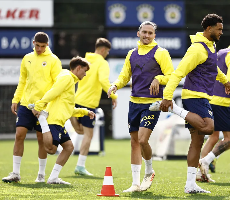 FENERBAHÇE HABERLERİ | Fenerbahçe'de rotasyon! Spartak Trnava maçında 7 isim değişecek - 8