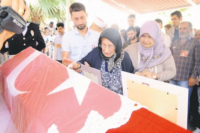 Duvağıyla uğurlandı