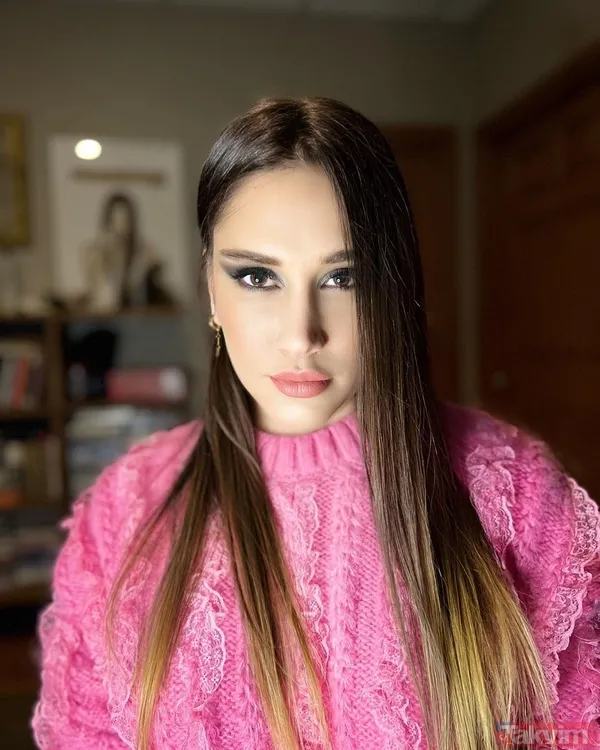 Zeynep Koçak elinde paspasla Boğaz manzaralı evini dip köşe temizledi! O anları anbean yayınladı! “Koltukları çektim her yeri...” - 2