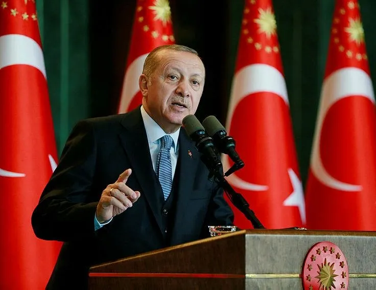 Hepsini bağrımıza bastık