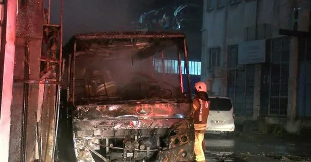 Kağıthane'de minibüs yangını
