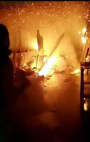 Son dakika: Kocaeli Gebze'de palet fabrikasında yangın