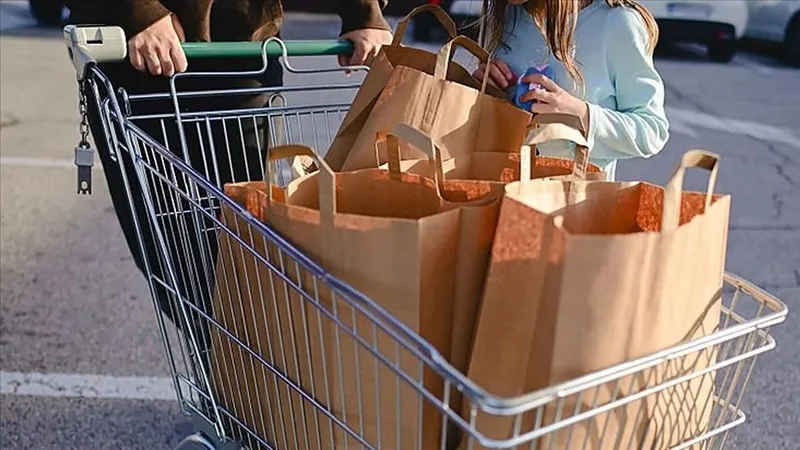 tuketici-firsatcinin-hakkindan-geldi-cimere-toplam-193-bin-sikayet-geldi-1773531495709.jpeg Tüketici fırsatçının hakkından geldi | 2025'te CİMER'e toplam 193 bin şikayet geldi-5