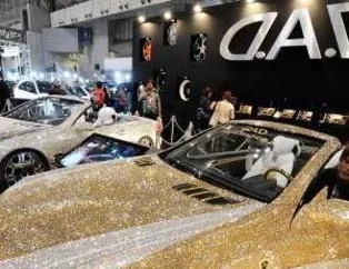 Swarovski taşlı Mercedes