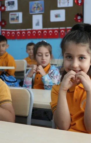 Anaokulu ve ilkokul 1'inci sınıflar okula başladı