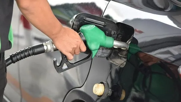 1-aralik-motorine-indirim-mi-geldi-istanbul-izmir-ankara-mazot-motorin-litre-fiyati-ne-kadar-kac-tl-oldu-epgis-son-dakika-aciklama-1638279011902.jpg