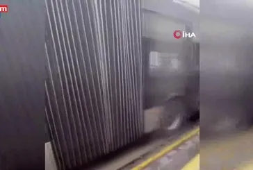 Beylikdüzü'nde metrobüs kazası: Yaralılar var!