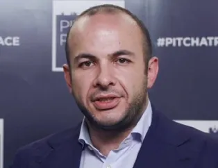 FETÖ’nün İngiltere’deki çakalı