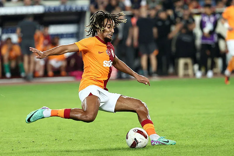 SON DAKİKA GALATASARAY TRANSFER HABERLERİ | Herkes Galatasaray'ı konuşacak: 3 yıldız transferi birden! 100 milyon euroluk hamle - 9