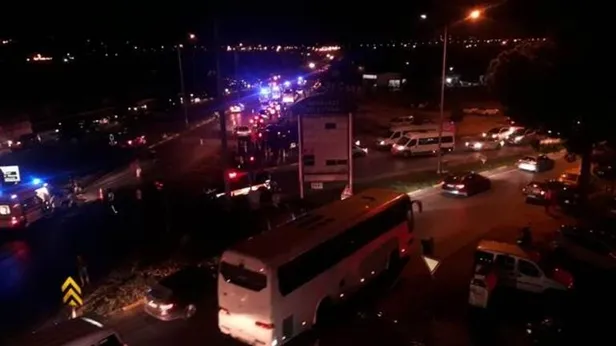 Son dakika: Antalya'da yolcu otobüsü ile tur otobüsü çarpıştı-2