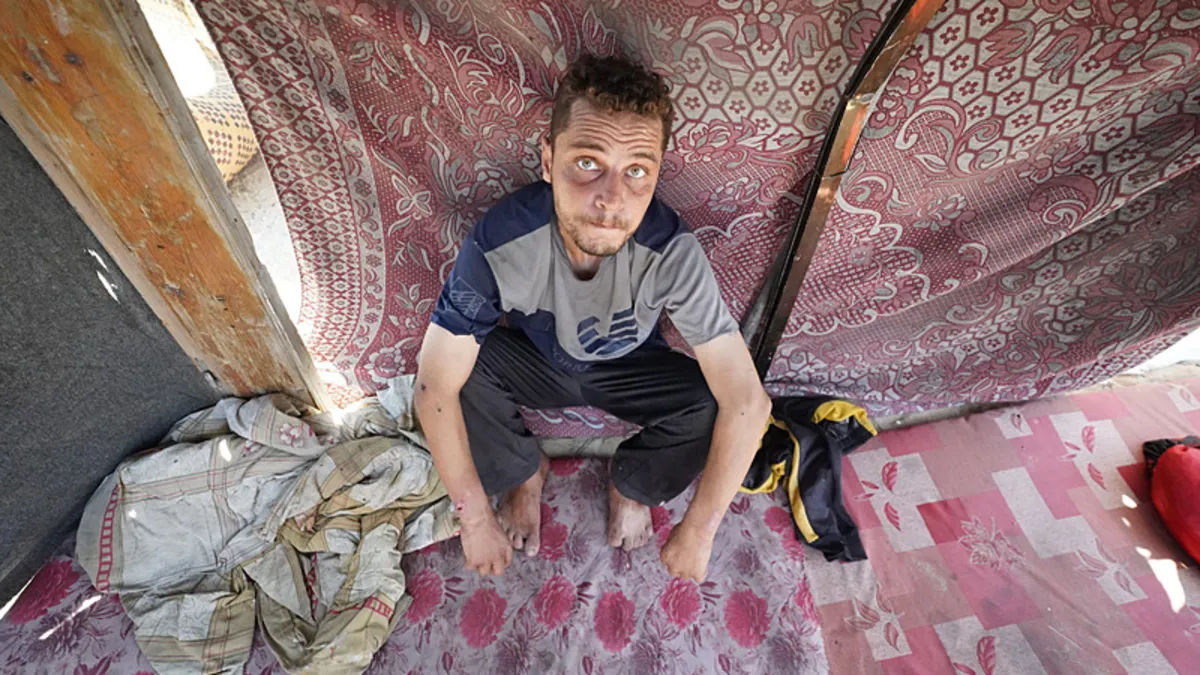 İşkence etti, ayaklarını kesti ve dahası...İsrail dur durak bilmiyor! Gazzeli Bedir Dahlan'ın eşi ve babası yardım istedi: Eser kalmadı!