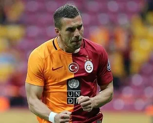 Lukas Podolski görev bekliyor