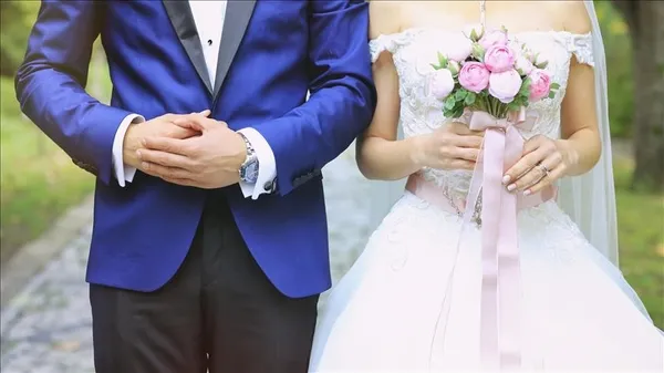 dugunler-ne-zaman-baslayacak-kina-nikah-torenleri-dugunler-basladi-mi-1621493014957.jpg Düğünler ne zaman başlayacak? Kına, nikah törenleri, düğünler başladı mı?-2