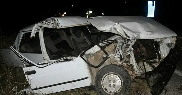 Konya’da traktör ve otomobil birbirine girdi: 1 ölü 2 yaralı